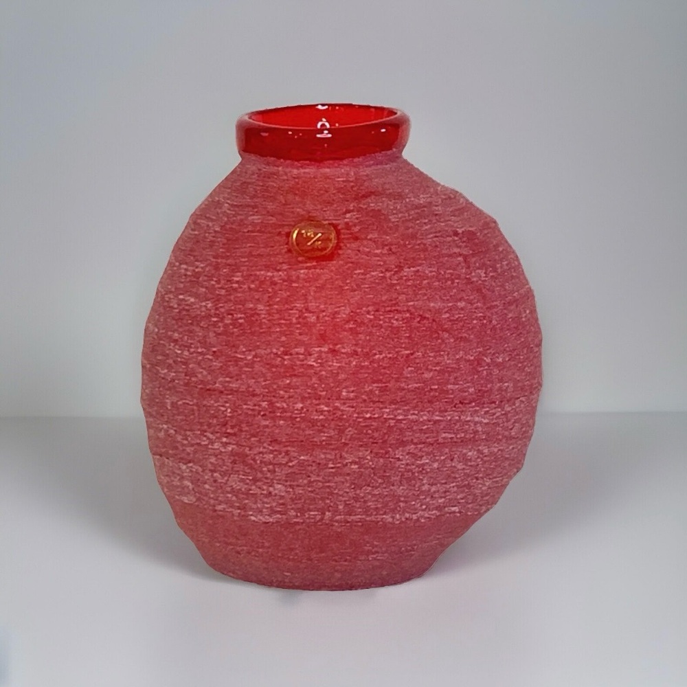 Ei8hteen Karat 18/K Frosted Red Vase Blown Art Glass Sculpted Ribbed Vintage
